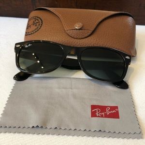 Ray-Ban New Wayfarer Tortoiseshell/Green Polarized